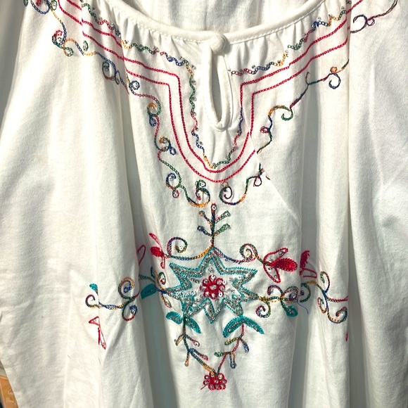 RXB women’s embroidered shirt, medium, elastic arms and hem - Picture 2 of 5